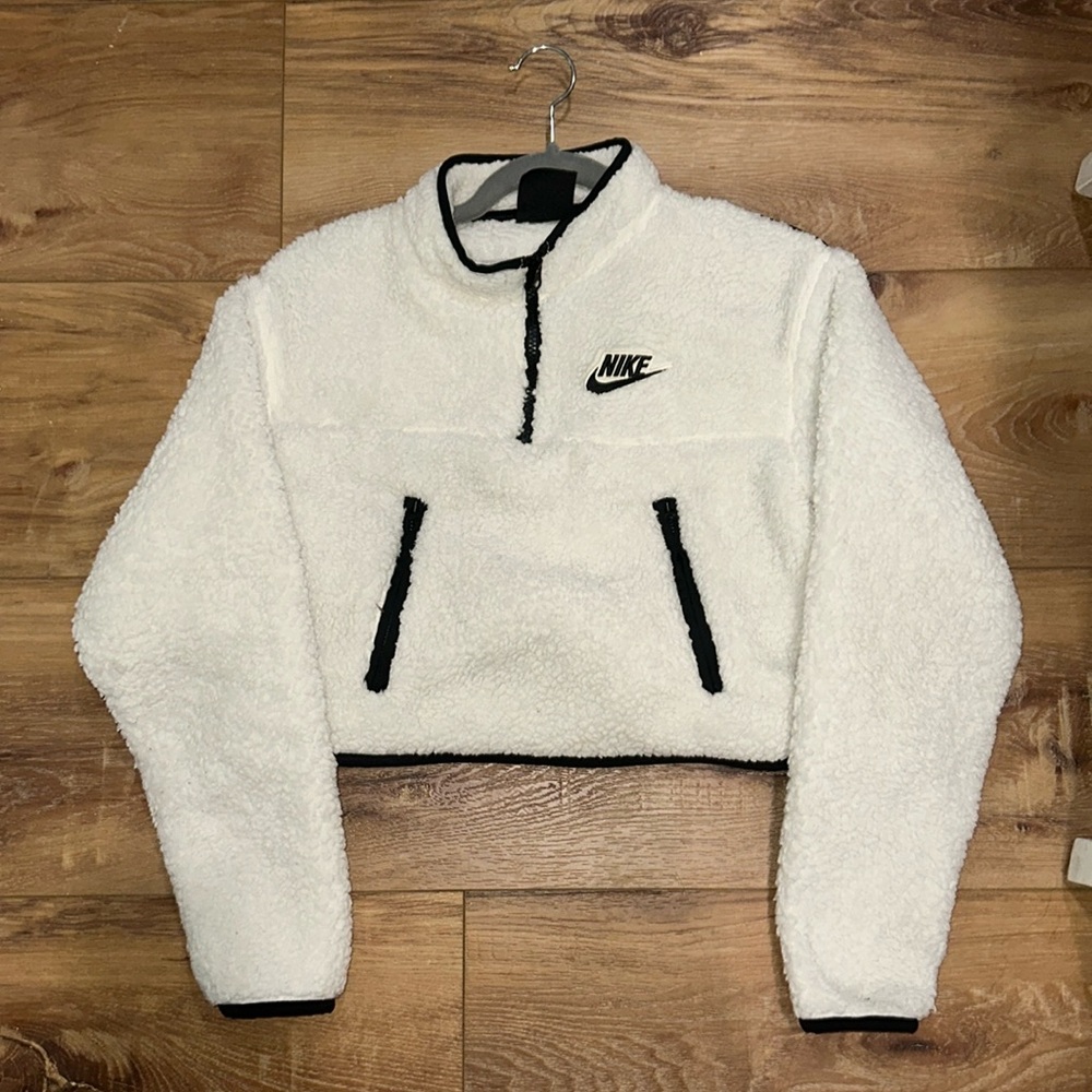 XS Nike Cropped Sweater